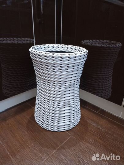 Кашпо из ротанга