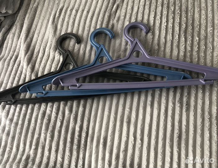 Вешалки плечики