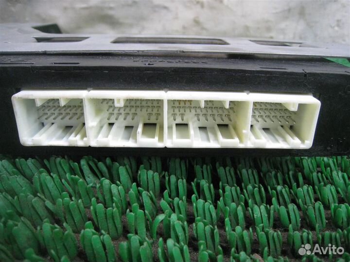 Блок управления двс Subaru Legacy/ Outback BM/B14