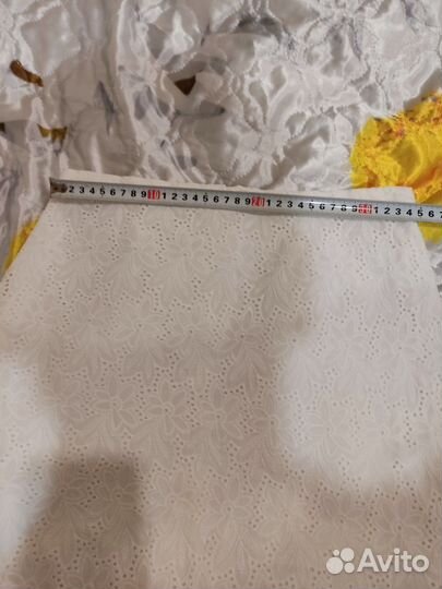 Белая женская юбка мини