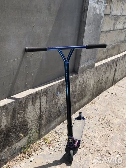 Трюковой самокат стрит