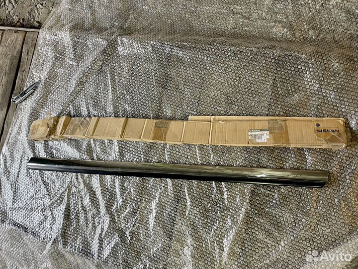 Молдинг передней правой двери infiniti fx35/45 S50