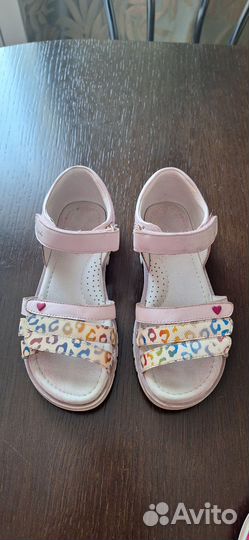 Сандалии для девочки kapika 32