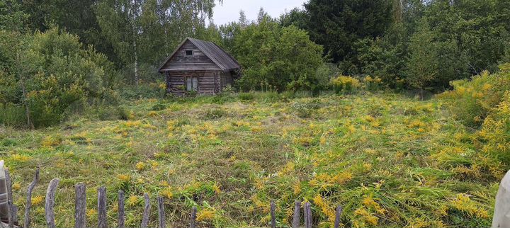 Дом 15 м² на участке 6 сот.