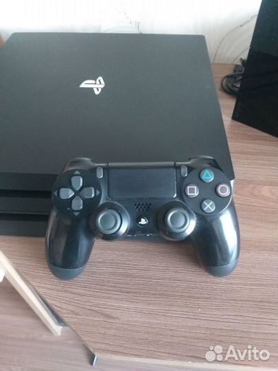 Sony PS4 pro 1tb