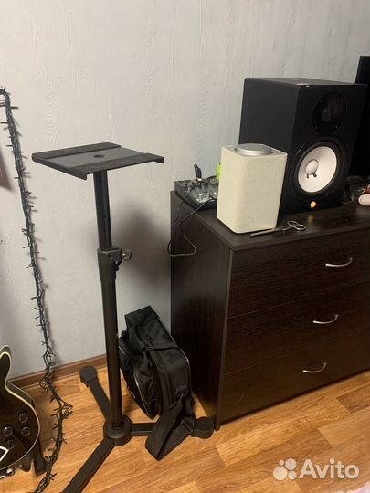 Мониторы Yamaha, пульт, стойки