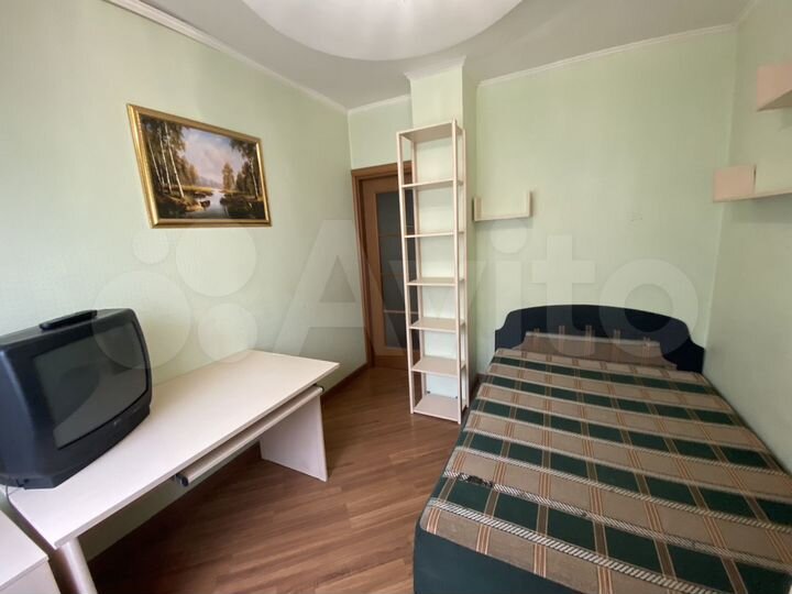 Комната 10 м² в 3-к., 8/17 эт.