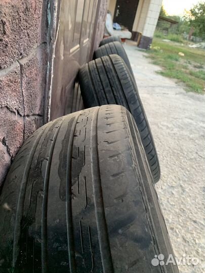 Triangle Protract TEM11 215/65 R16 98H