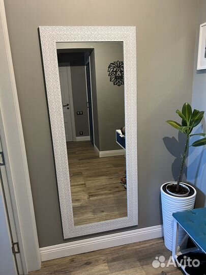 Зеркало настенное