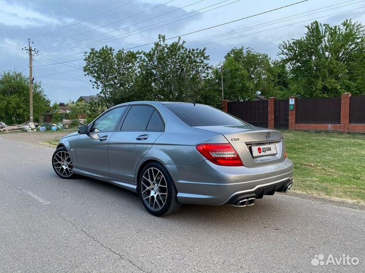 Диффузор Mercedes W204 Amg задний бампер накладка