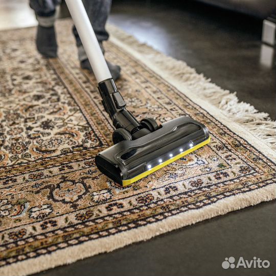 Вертикальный аккумуляторный пылесос Karcher VC 6