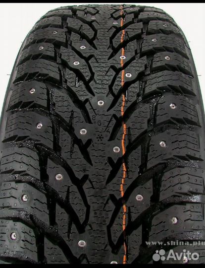 Nokian Tyres Hakkapeliitta 9 SUV 215/65 R16 102T