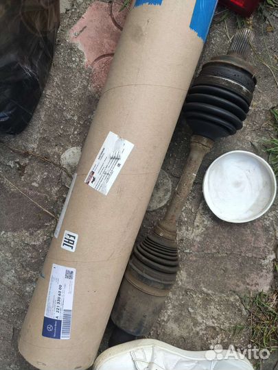 Приводной вал передний левый A 221 330 63 00