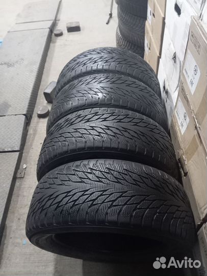 Nokian Tyres Hakkapeliitta R2 235/55 R17 103R