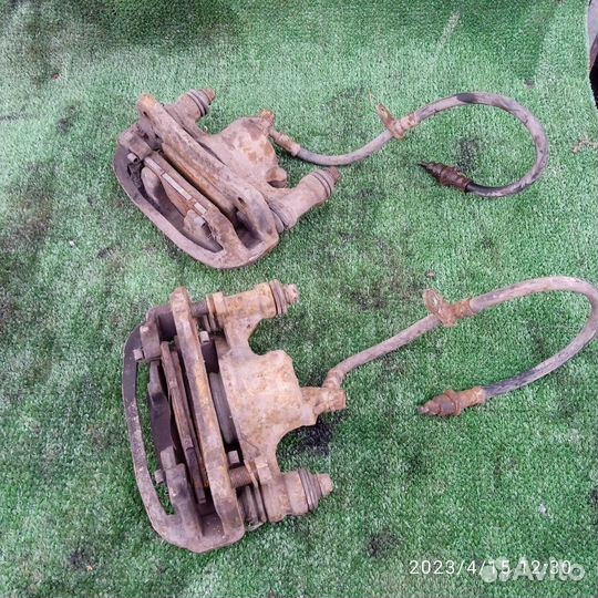 Суппорт тормозной Toyota Corsa