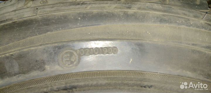 Vitour Ice Line 245/45 R17 99H