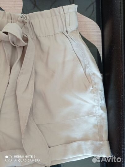 Продам новые шорты р-р 40