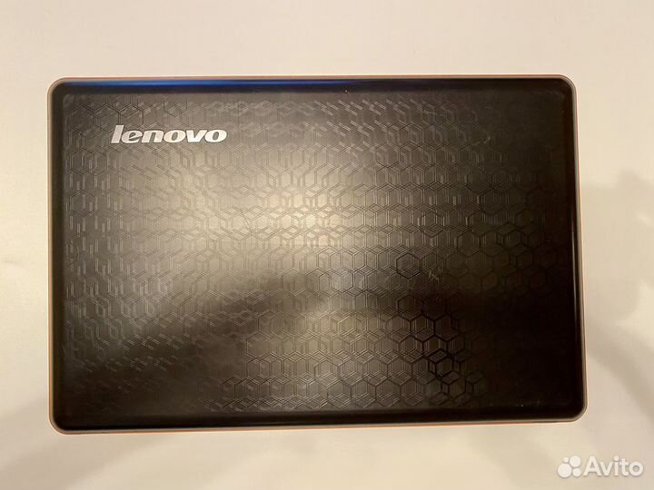 Lenovo IdeaPad Y550P Core i-7 720QM GeForce GT 240