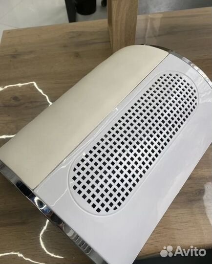 Вытяжка для маникюра