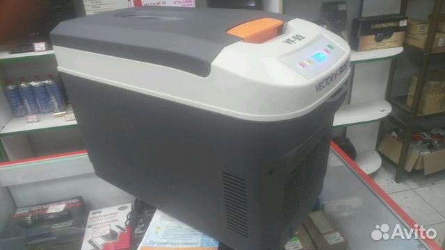 Автомобильный холодильник 12/24/220 вольт новый