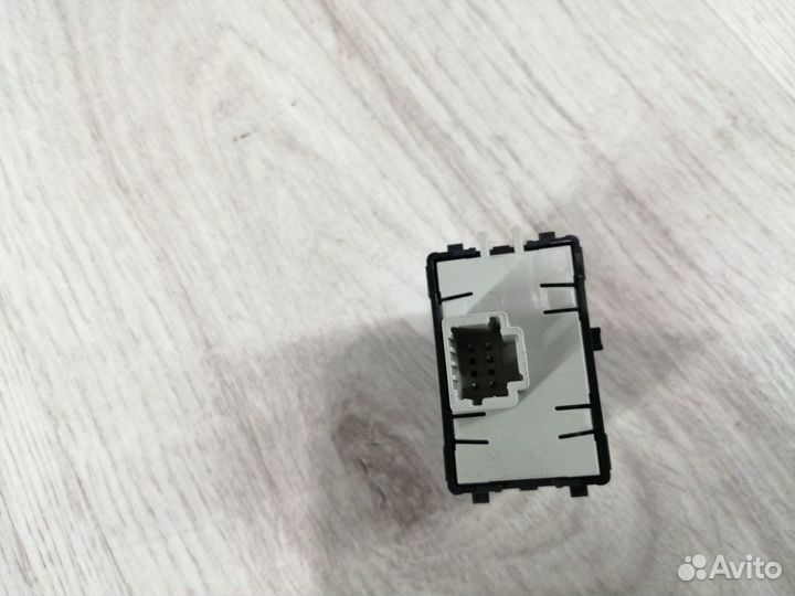 Кнопка круиз-контроля Renault sandero stepway 2