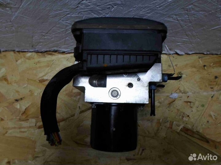 Блок управления тормозами/насос ABS BMW 7-Series