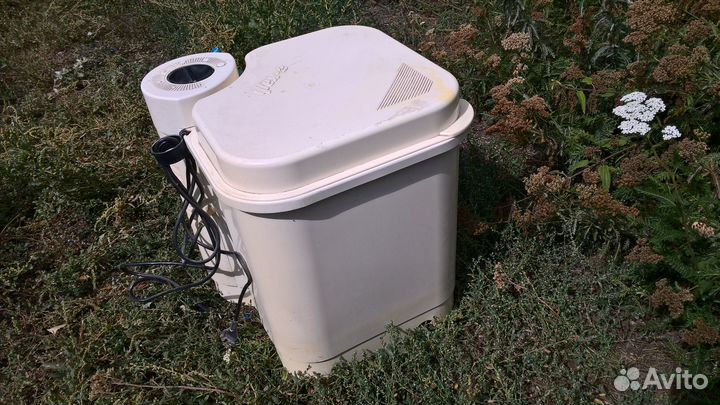 Машина стиральная бытовая 