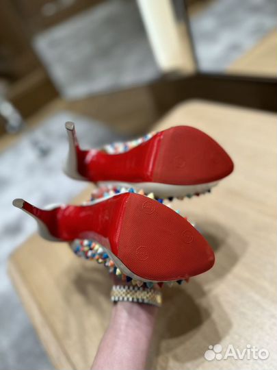 Босоножки Christian Louboutin 39,5 оригинал