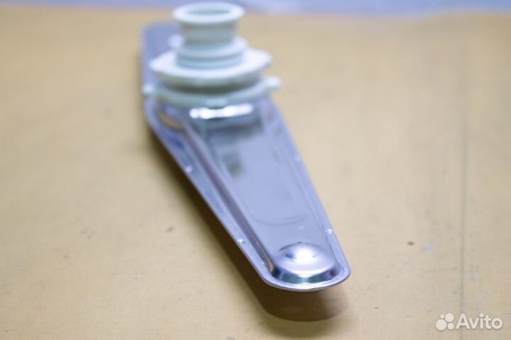 Разбрызгиватель нижний Ariston C00099964 бу. 2258