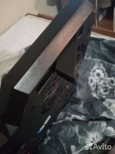 Подставка с охлаждением для ноутбука