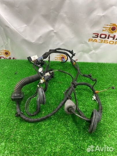 Проводка двери передняя правая Audi A4 B9 CYR 2017