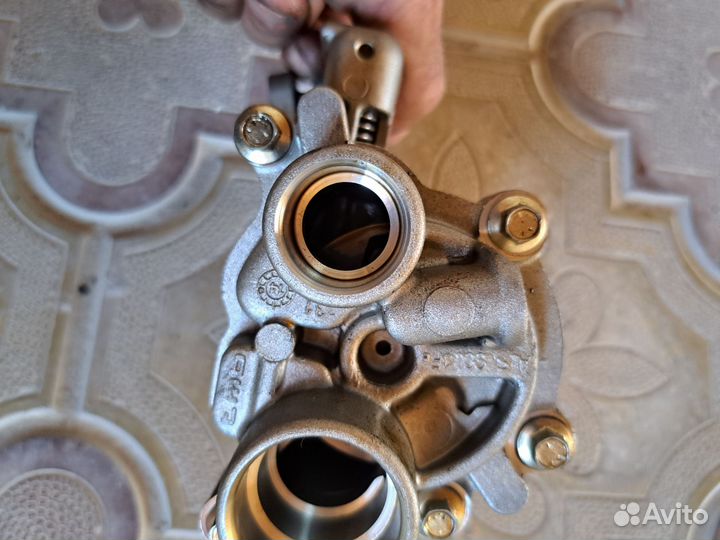 Насос масляный Range Rover Sport l494