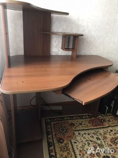 Компьютерный стол