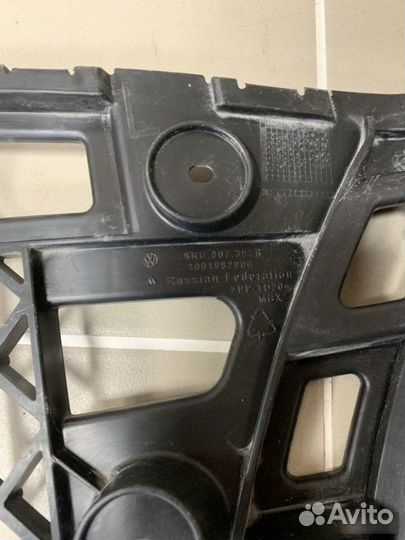 Кронштейн бампера задний левый Volkswagen Polo