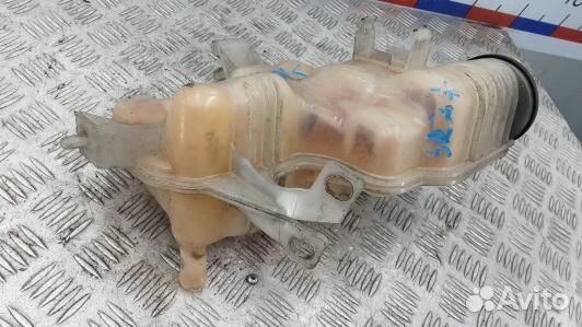 Бачок расширительный land rover discovery 4 (2NN08