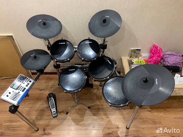 Электронная барабанная установка Alesis