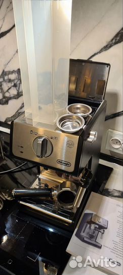 Кофемашина DeLonghi Рожковая