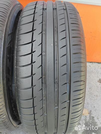 Triangle Sportex TSH11 215/55 R17 94Y