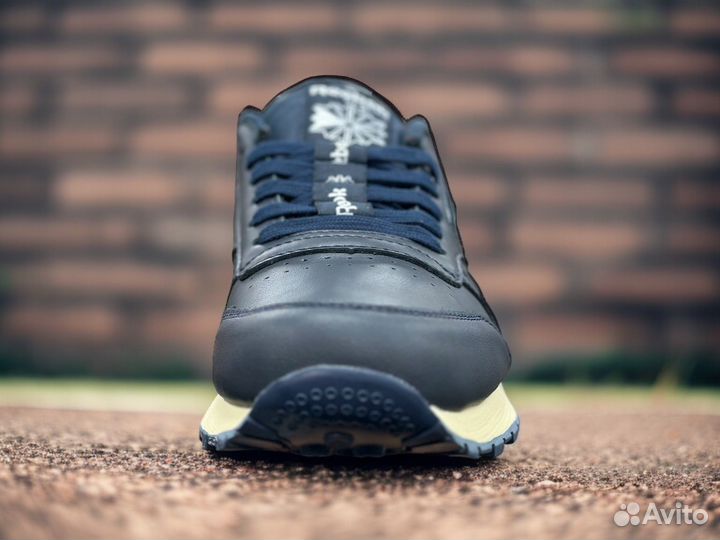 Кроссовки Reebok Classic кожаные