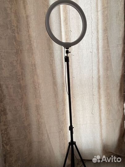 Кольцевая лампа со штативом 32см