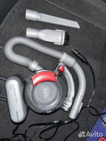 Автомобильный пылесос black&decker