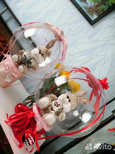 Игрушка в шаре