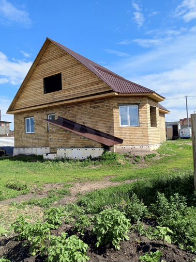 Дом 250 м² на участке 11 сот.