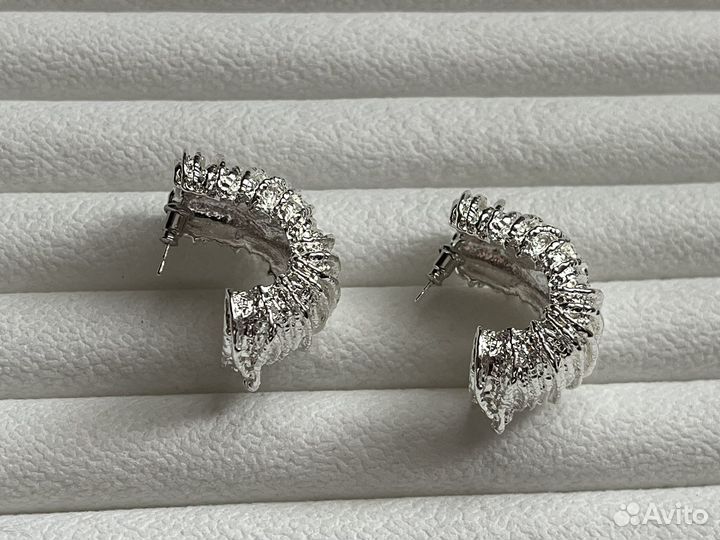 Серьги модные