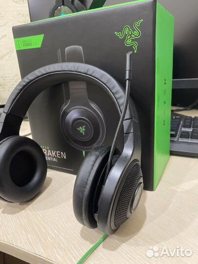 Наушники Razer Essential