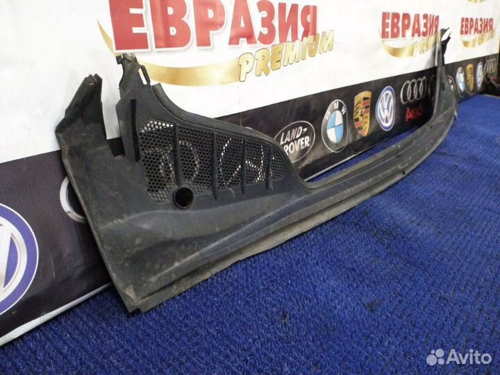 Жабо Peugeot 308 2009