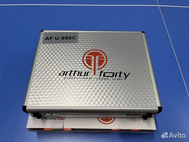 Вокальная радиосистема Arthur Forty U-990C