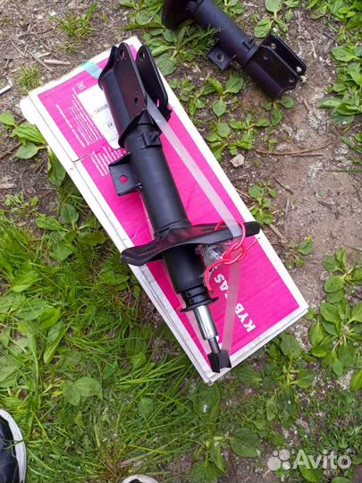 Амортизаторы передние Kub 334328