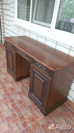 Туалетный столик