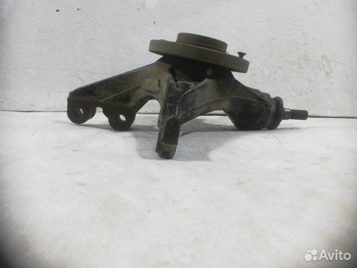 Кулак поворотный передний правый Peugeot 308